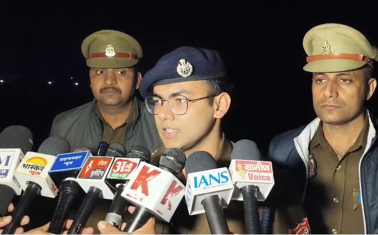 Muzaffarnagar: सिविल लाइन पुलिस से मुठभेड़ में 2 बदमाश घायल, तीसरा कांबिंग में गिरफ्तार Siddharth K Mishra ASP (Muzaffarnagar)