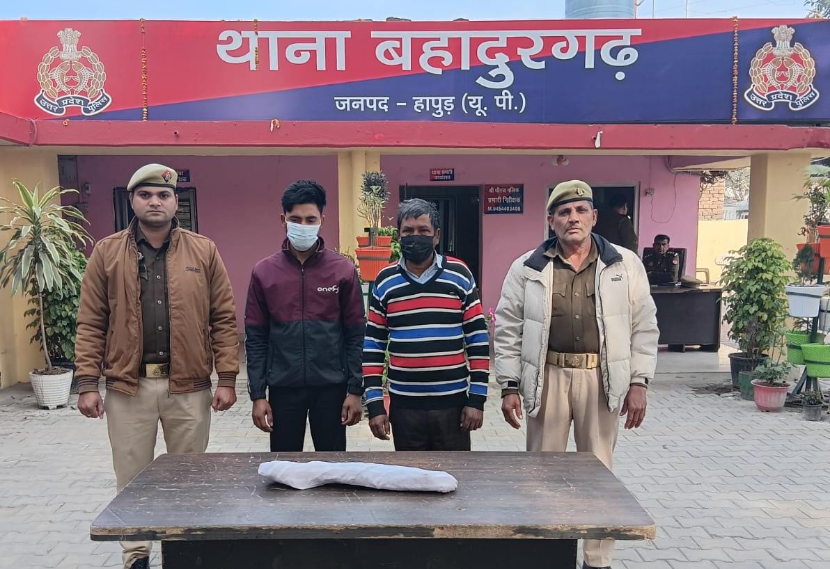 Hapur Police Ki Giraft Me Aaropi