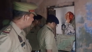 Bulandshahr Police jach karte hue