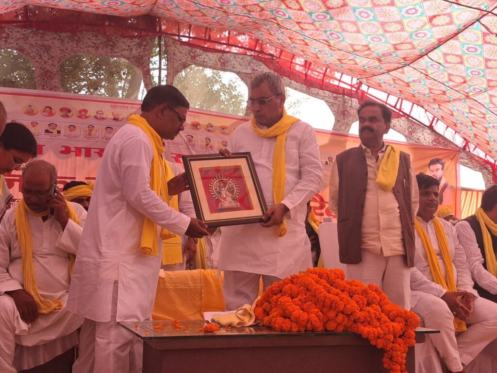 UP Politics: ओपी राजभर ने छेड़ा यूपी के बंटवारे का मुद्दा, पूर्वांचल को लेकर किया बड़ा दावा
